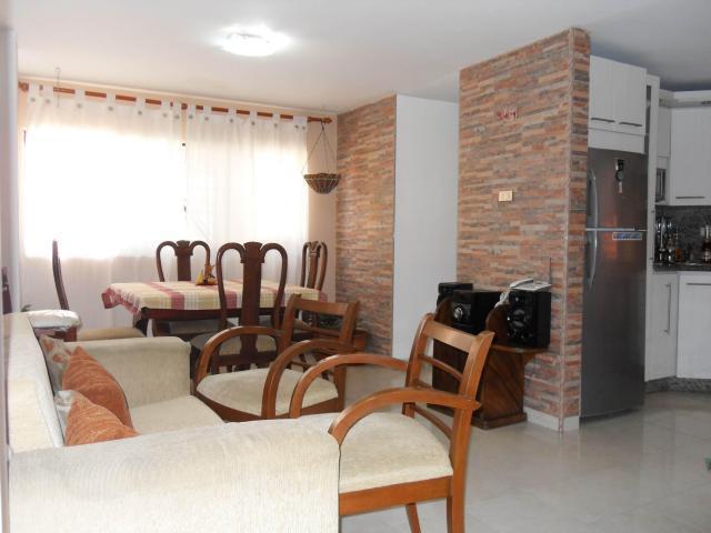 Apartamento en Venta en Paraparal   A 16502