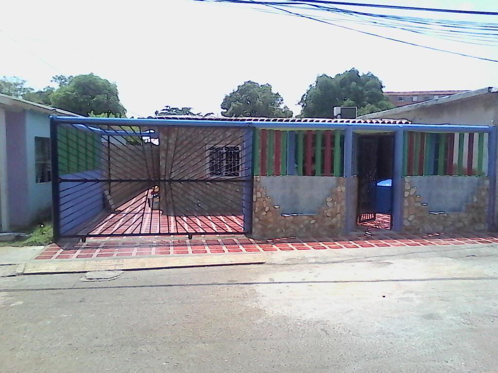 Casa Barrio La Ciega Milagro Norte