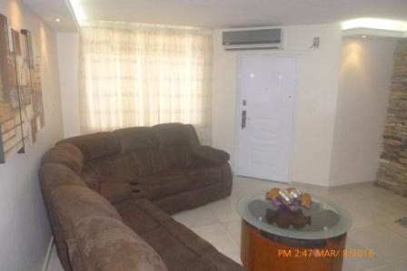 Hermoso Town House con financiamiento Los Estanques