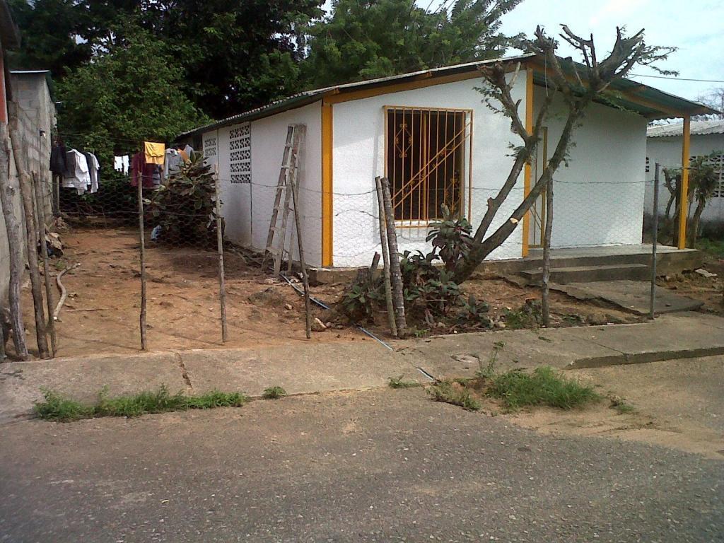 Casa en caño amarillo