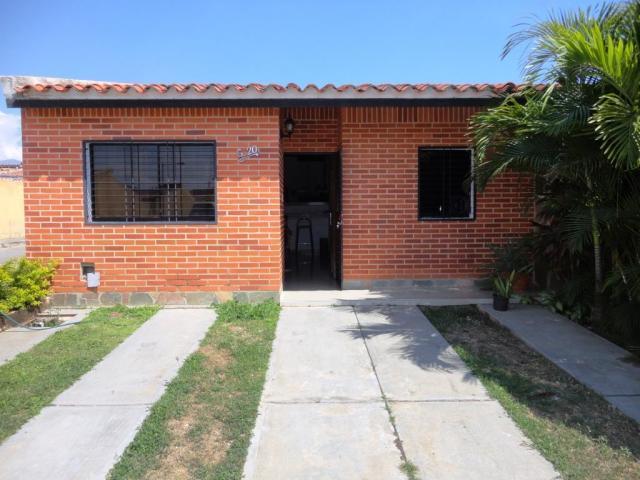 Casa en Venta en   MLS 16947