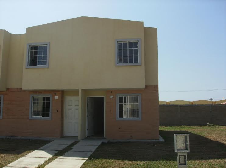 TOWN HOUSE EN PARQUE  PRECIO DE OPORTUNIDAD