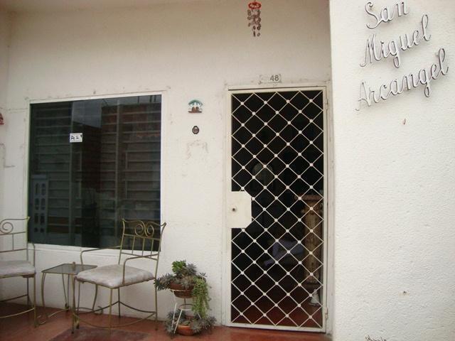 acogedora casa en venta en muy buena ubicacion al oeste de barquisimeto