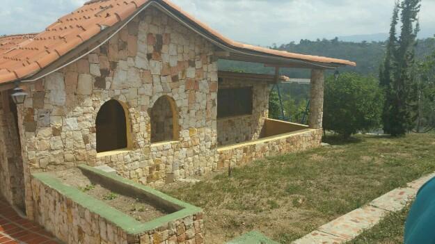 Hermosa casa de campo en sabana libre