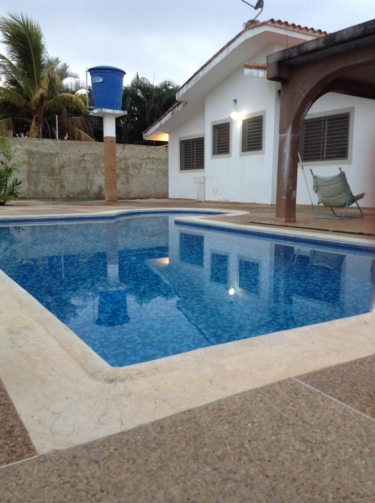 Alquilo excelente casa vacacional piscina parrillera y demás comodidades