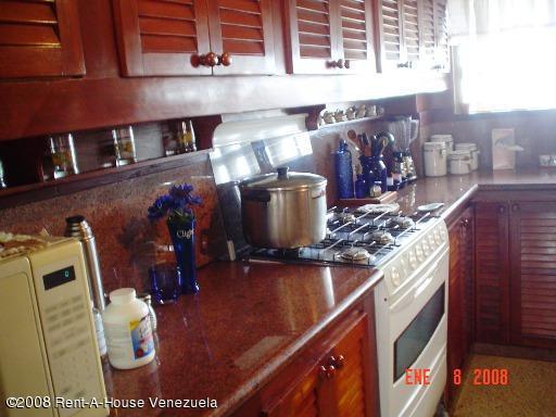 APARTAMENTO EN VENTA CALLE 72  MLS 167761YOSMAR PRIETO