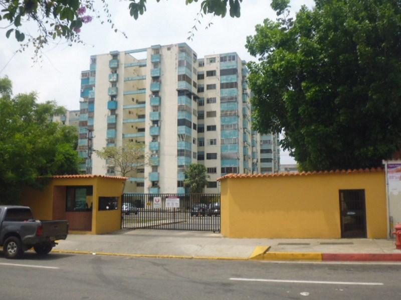 Grupo Bermúdez Vende Bello Apartamento En Urb. El Viñedo,  104 M2