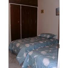 Alquilo muy bella y cómoda habitación en zona cercana a Campo Alegre, Municipio Chacao