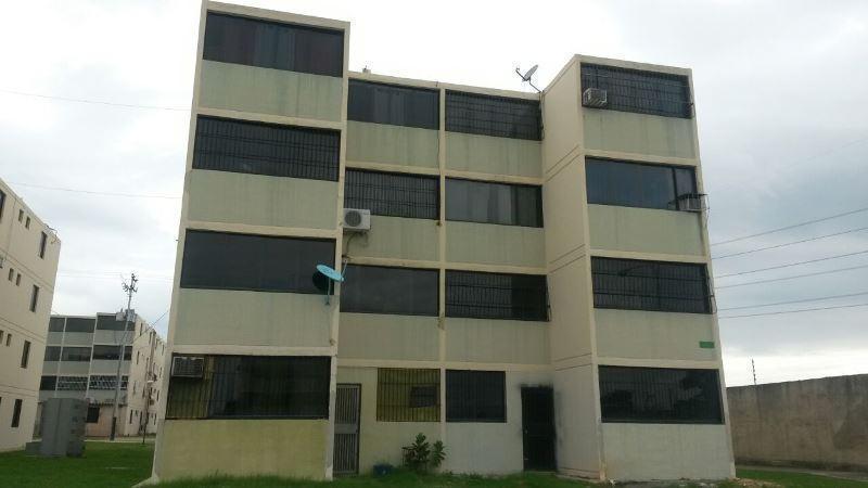 SKY GROUP Vende apartamento en Paraparal Buenaventura