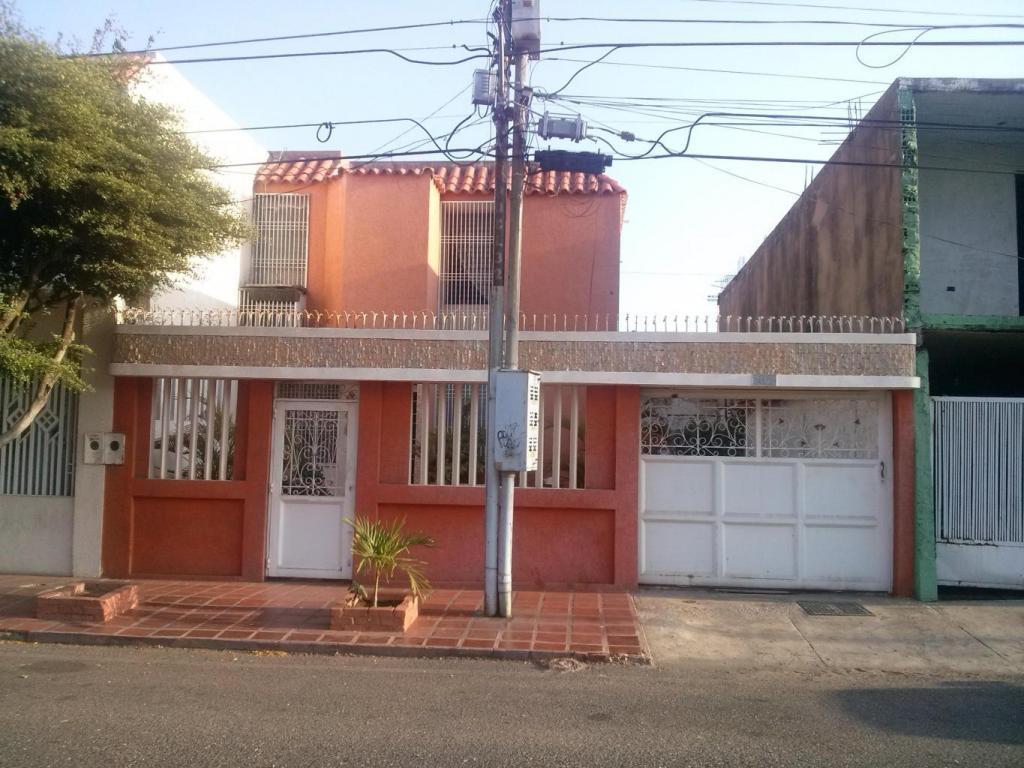 vendo Practica Casa En Lago Azul MLS161395