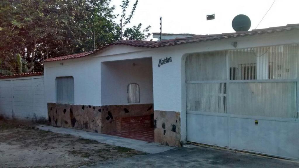 Oportunidad unica! Vendo bella casa de esquinera 584 m2 en